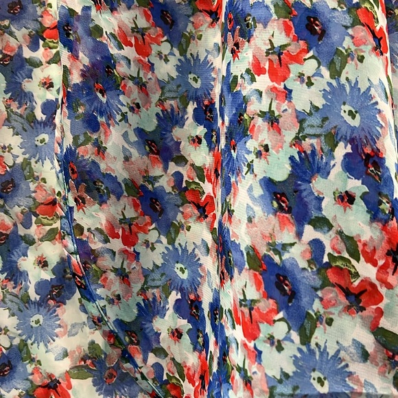 Nymphe open cover up size small - Picture 2 of 3